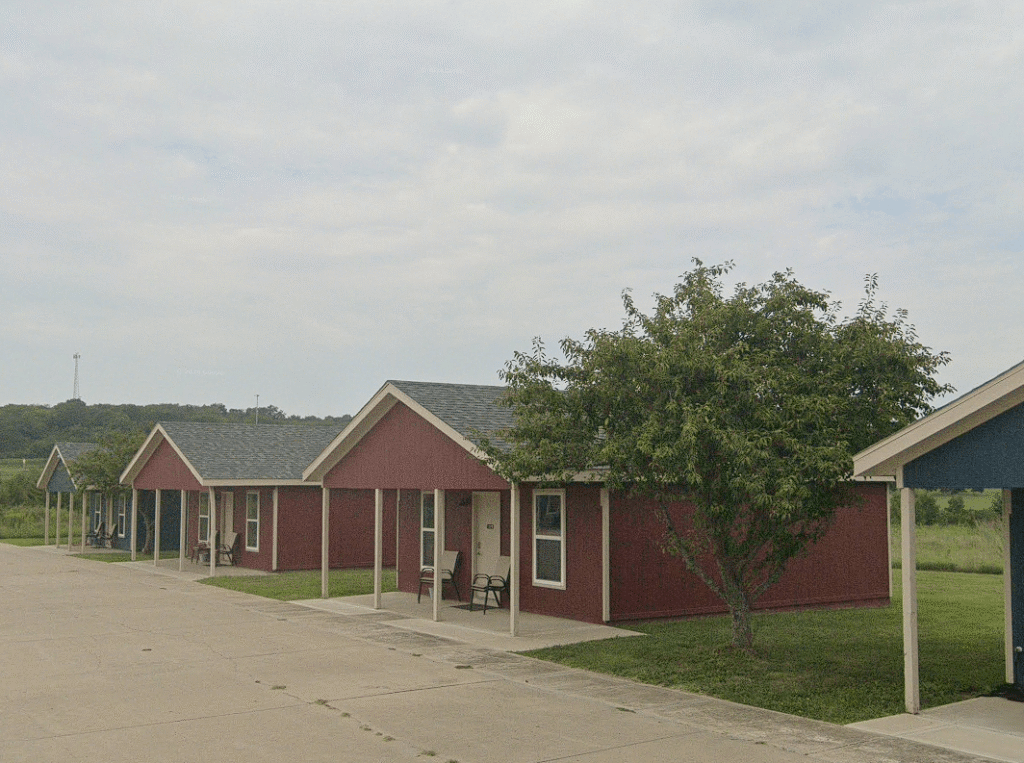 the valley cabins image 2-min